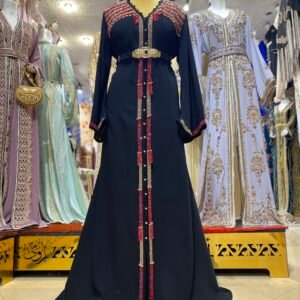 قفطان مشارجي في صدر بل حجرة