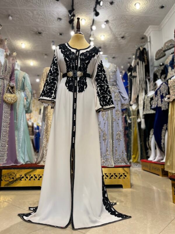 قفطان مرشوم لقيمة - Image 2